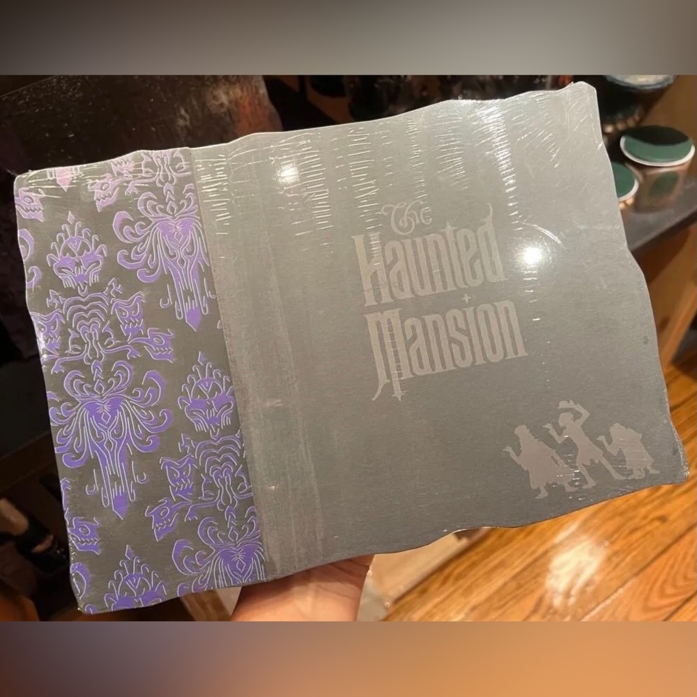 Disney Parks ~ Haunted Mansion Charcuterie Cheese Cutting Board ~ NEW